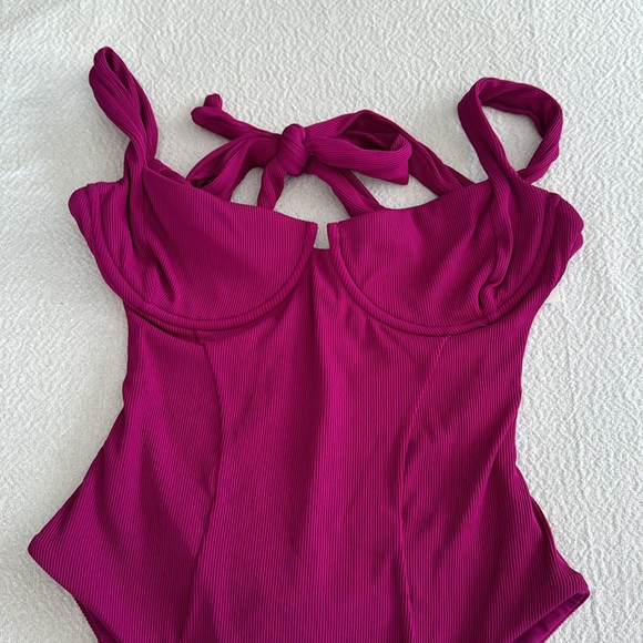 L*Space Ribbed Kendal One Piece, Size Small, $207 - Picture 5 of 12